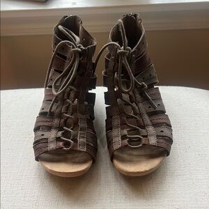 Rockport Comfort Brown Strappy Women's Sandals